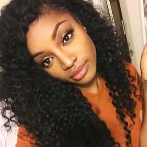 Meet your Posher, Leticia